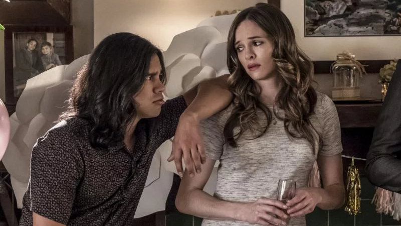 Cisco and Caitlin don’t have a lot to do this episode, but please enjoy this representation of my own mood when The Flash started hinting at more future-time-travel bullshit.